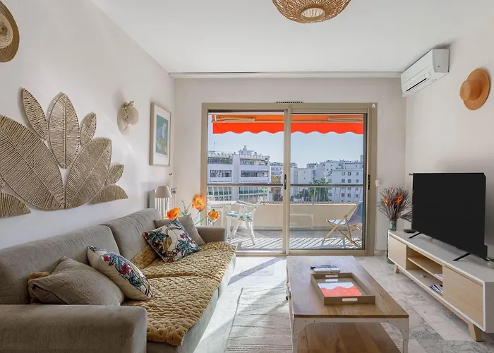 5eme Ciel - Balcon, Calme, Proche Plage, Clim Apartment *